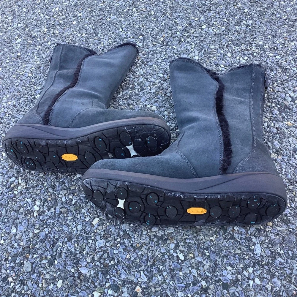 L.L Bean Arctic Grip Primaloft Suede Fur Lined Winter Boots Women Vibram sol Zip